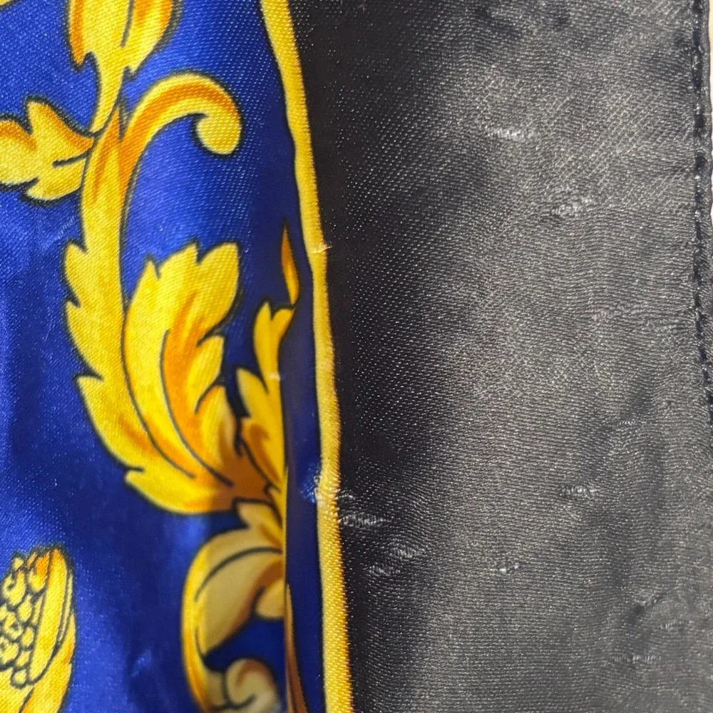 NWT Baroque Silk Scarf Womens  Blue Gold Regal 34x34 Made In Italy Luxury